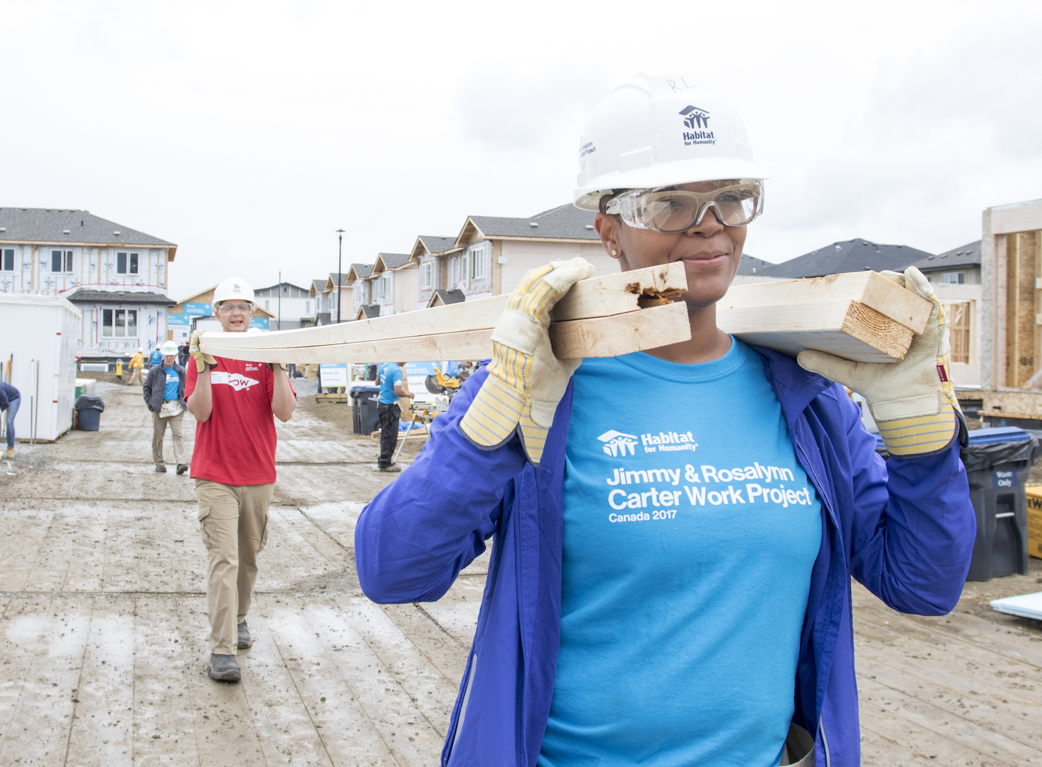 Volunteers working on home